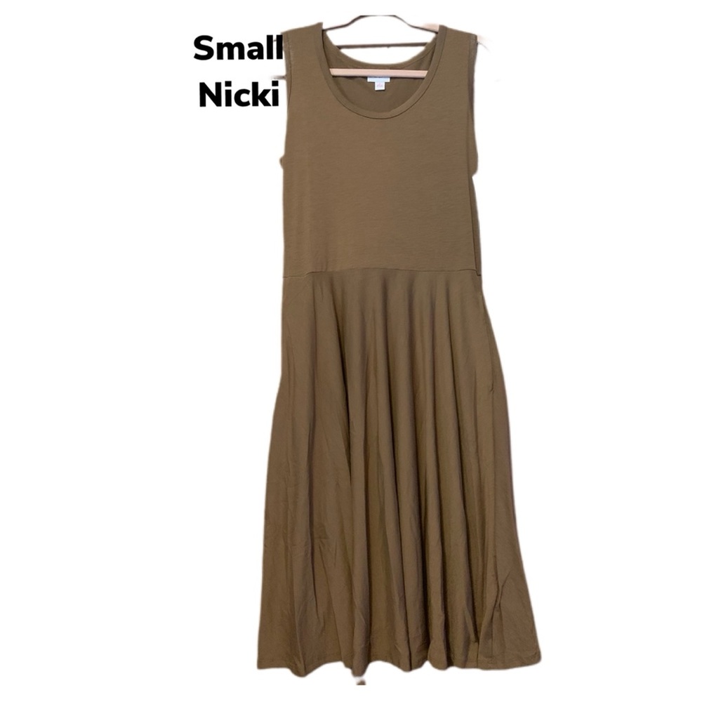 Boutique LuLaRoe Nicki Dress